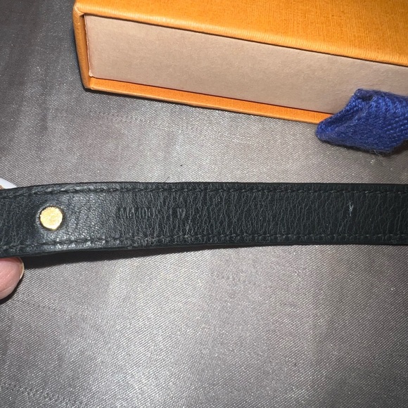 100% Authentic LV Bracelet - Picture 4 of 5